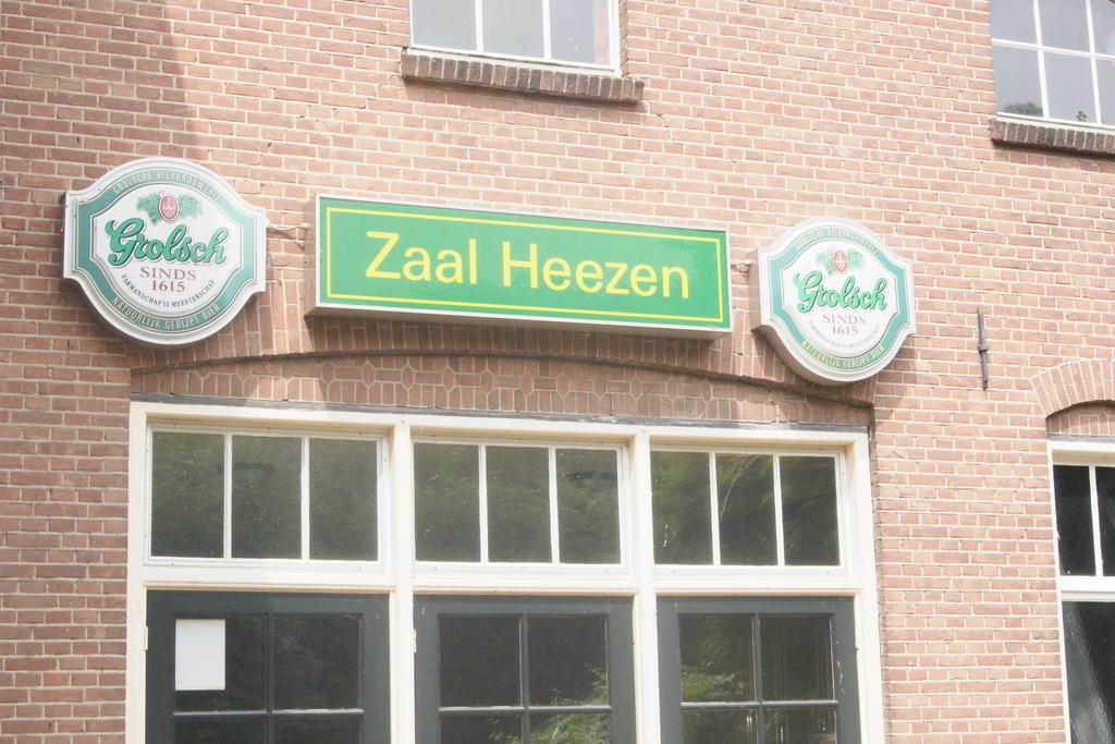 Steenderen Hotel Cafe Zaal Heezen מראה חיצוני תמונה