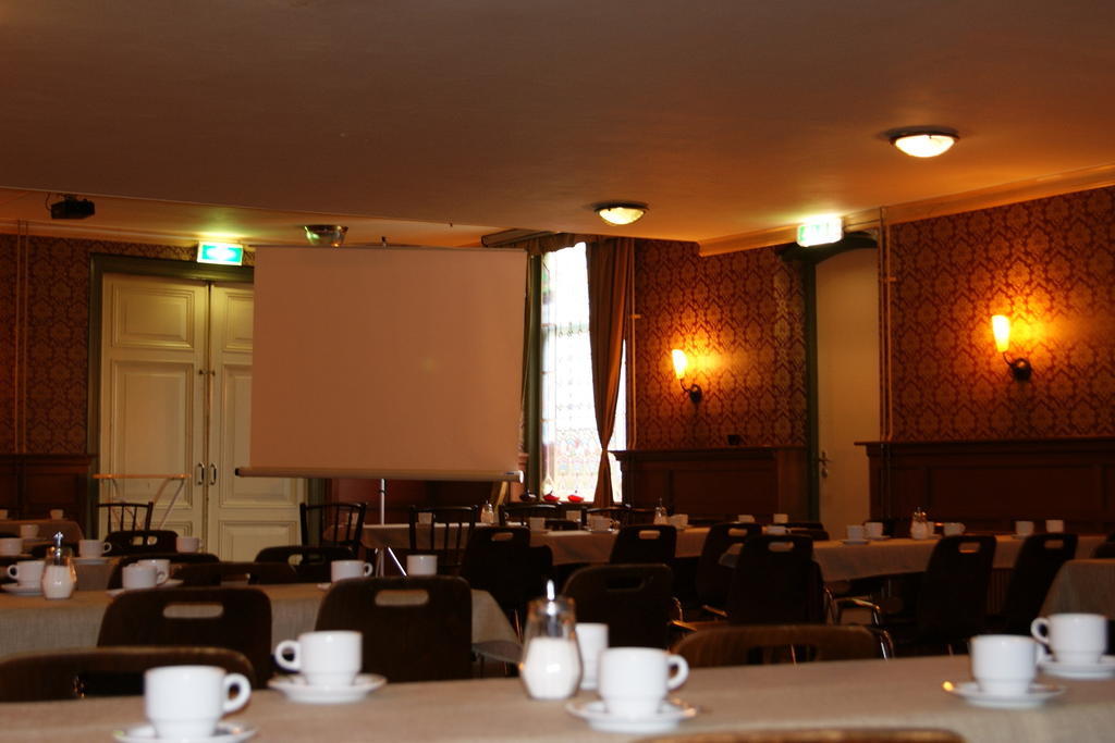 Steenderen Hotel Cafe Zaal Heezen מראה חיצוני תמונה