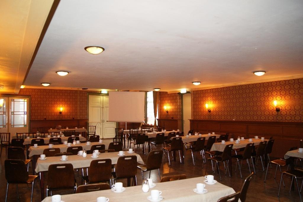 Steenderen Hotel Cafe Zaal Heezen מראה חיצוני תמונה