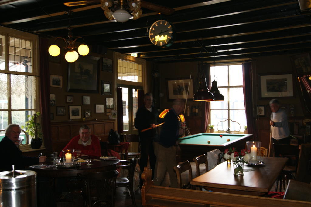 Steenderen Hotel Cafe Zaal Heezen מראה חיצוני תמונה